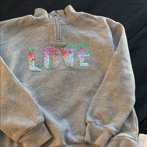 H&M Sweatshirt Size:6-8yrs